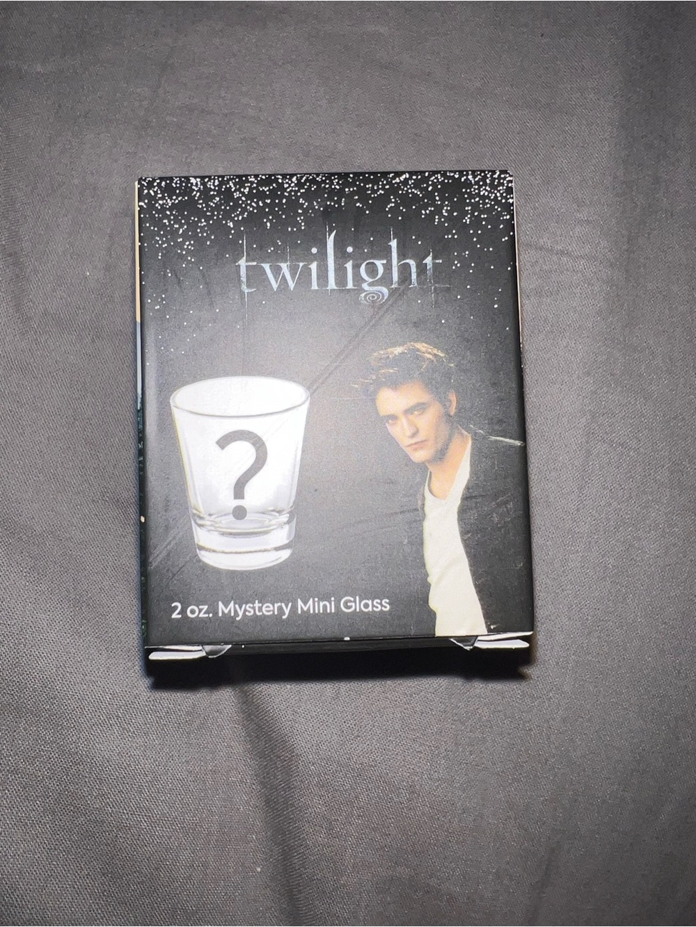 Twilight Hot Topic , 2 oz. Mystery Mini Glass - Team Jacob